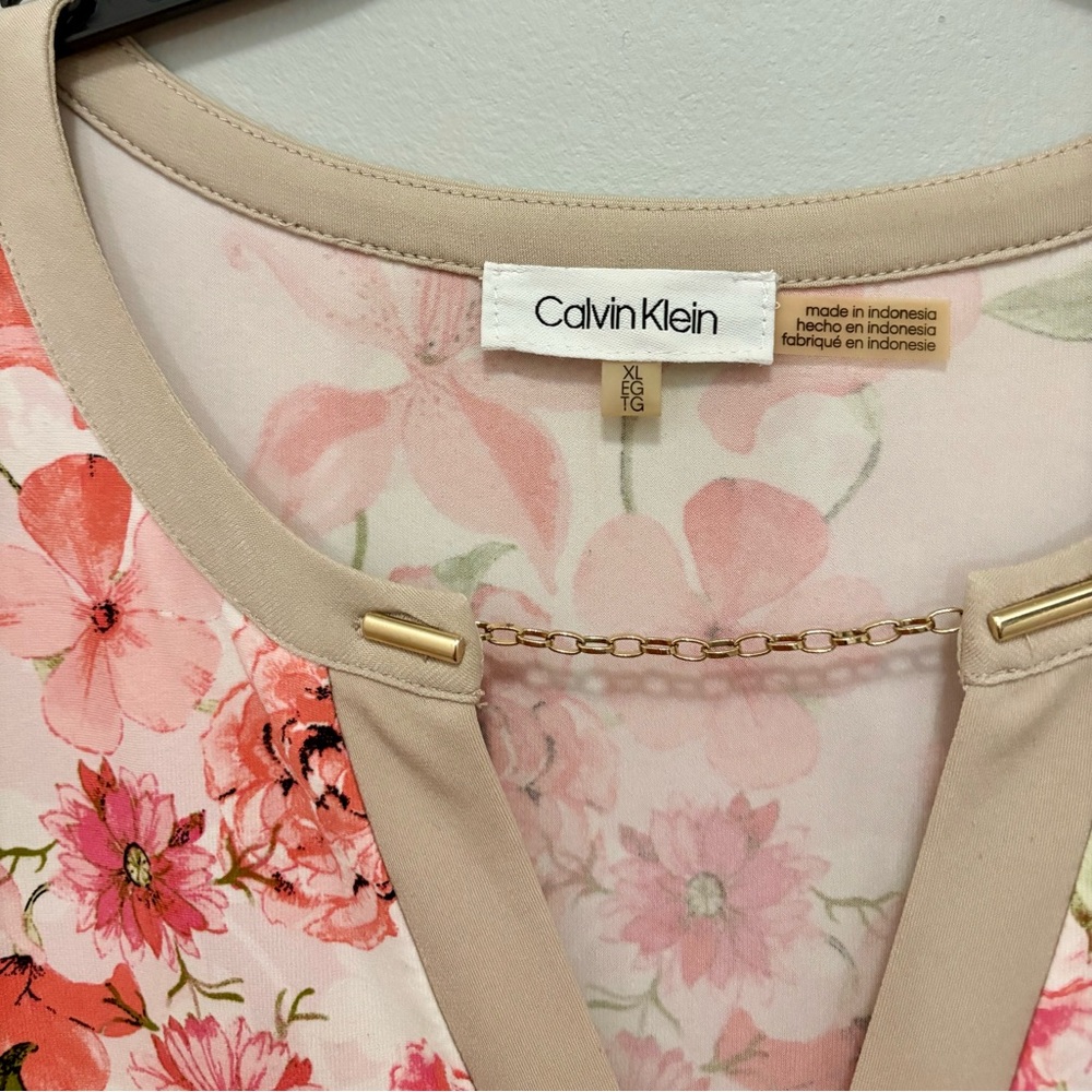 Calvin Klein Floral Blouse in Pink and Red - Picture 3 of 5